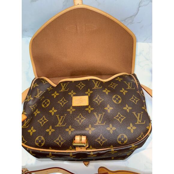 Louis Vuitton Saumur 30 Monogram Canvas Messenger - Picture 4 of 9